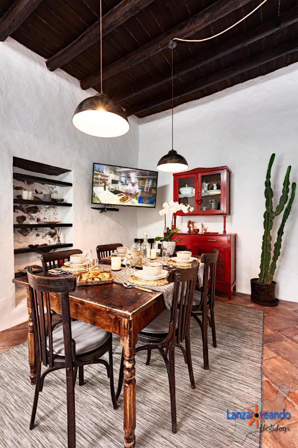 Vivienda Vacacional El Patio De Franky Тегисе Экстерьер фото
