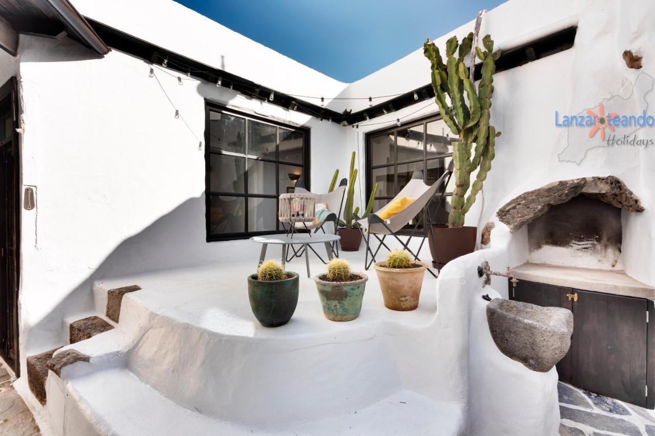 Vivienda Vacacional El Patio De Franky Тегисе Экстерьер фото